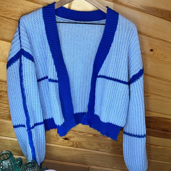 Sweater - Picture 2 of 2